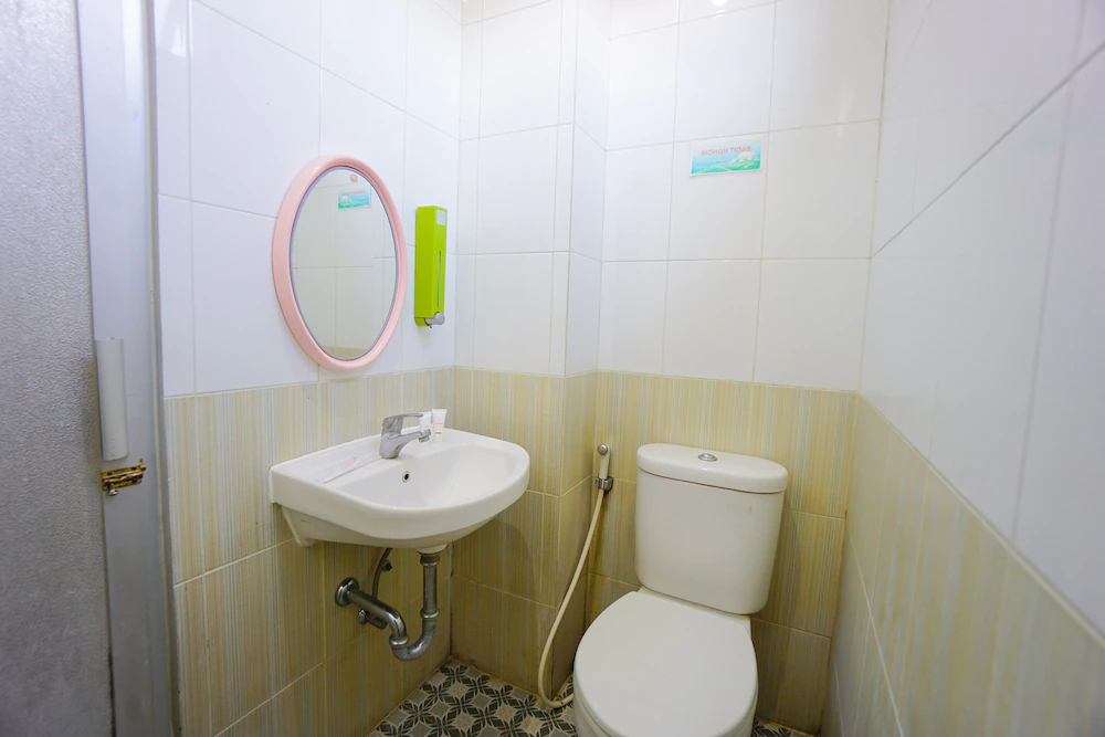 Hotel D'komo by OYO Rooms