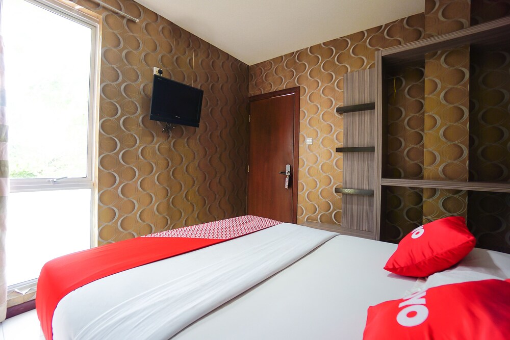 Hotel D'komo by OYO Rooms