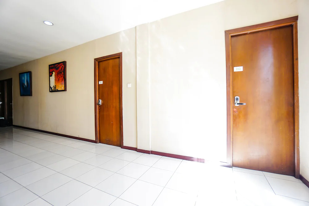 Hotel D'komo by OYO Rooms