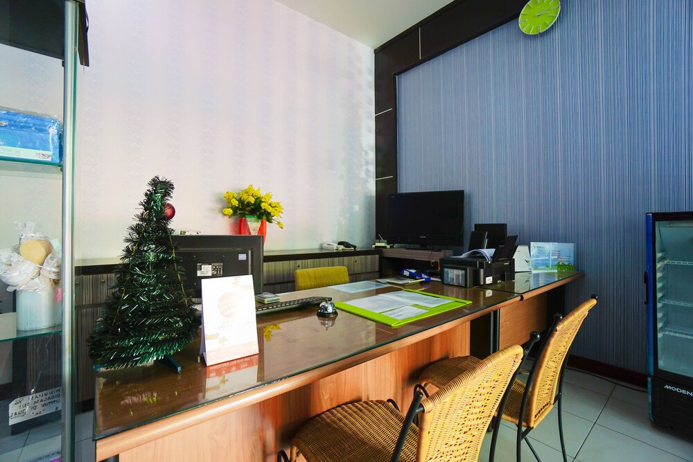 Hotel D'komo by OYO Rooms