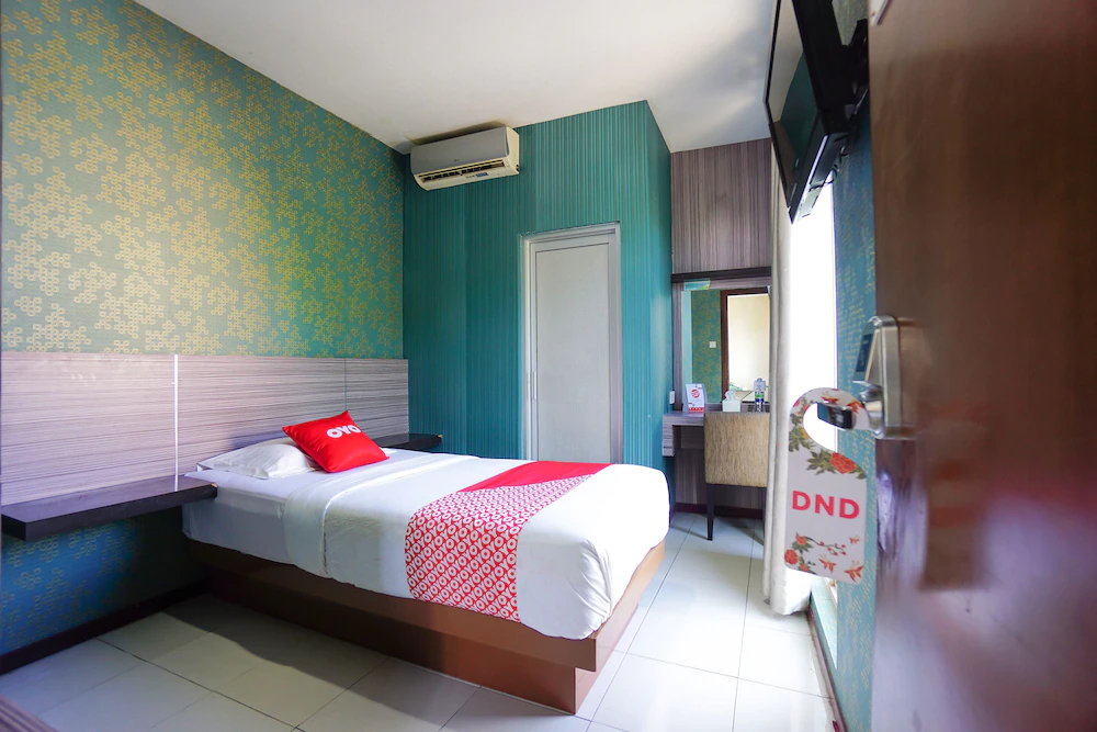 Hotel D'komo by OYO Rooms