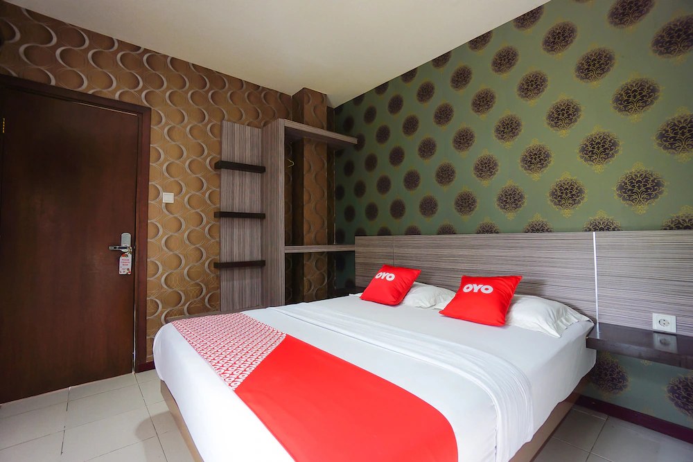 Hotel D'komo by OYO Rooms