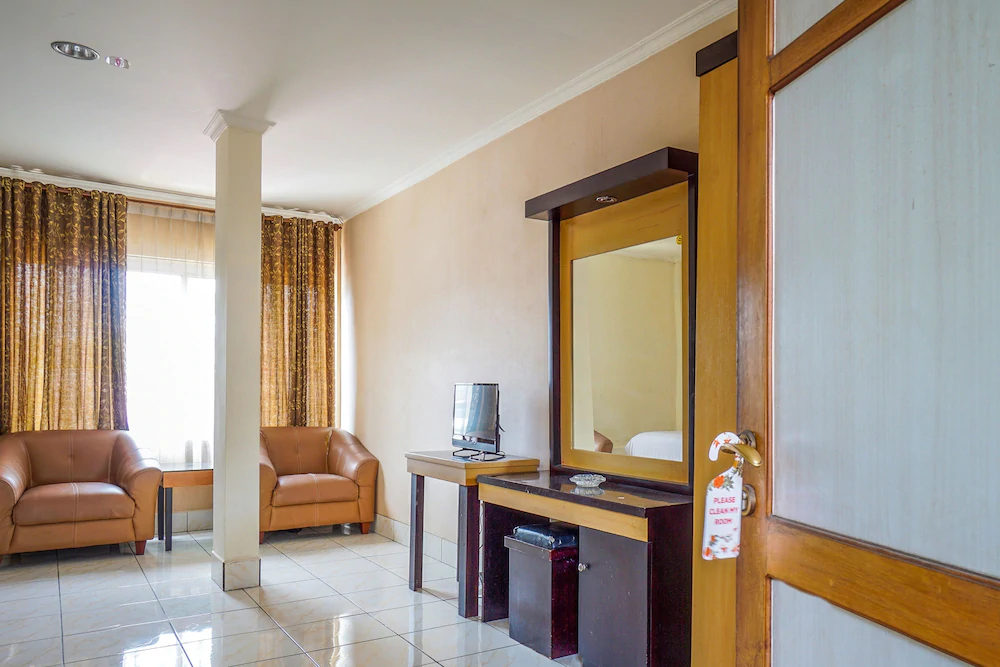 Hotel Yuta by OYO Rooms