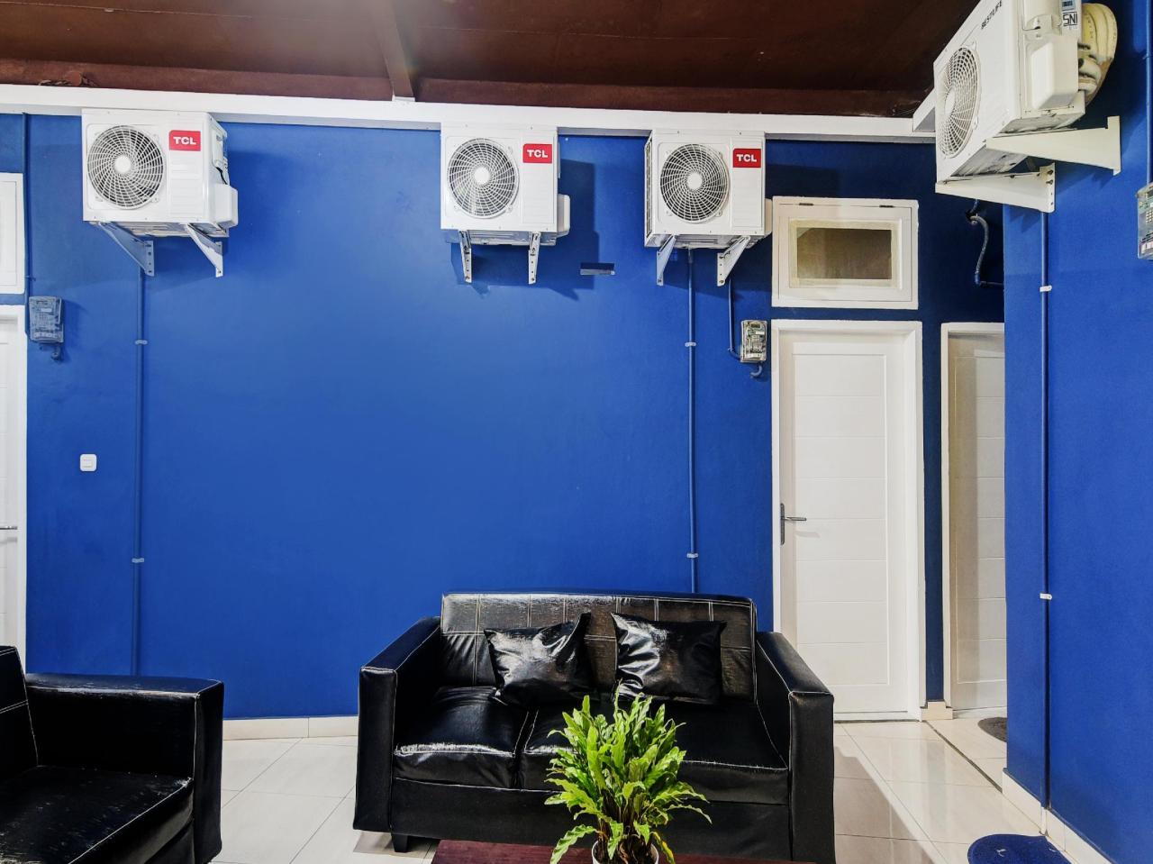 Joqueen Rooms by OYO Rooms