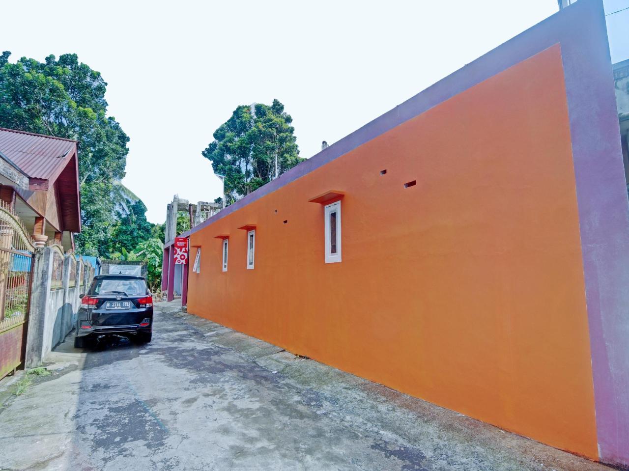 Joqueen Rooms by OYO Rooms