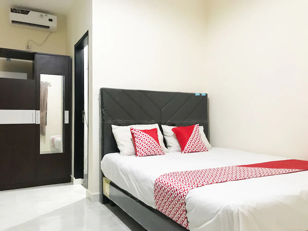 Le Reve Residence by OYO Rooms