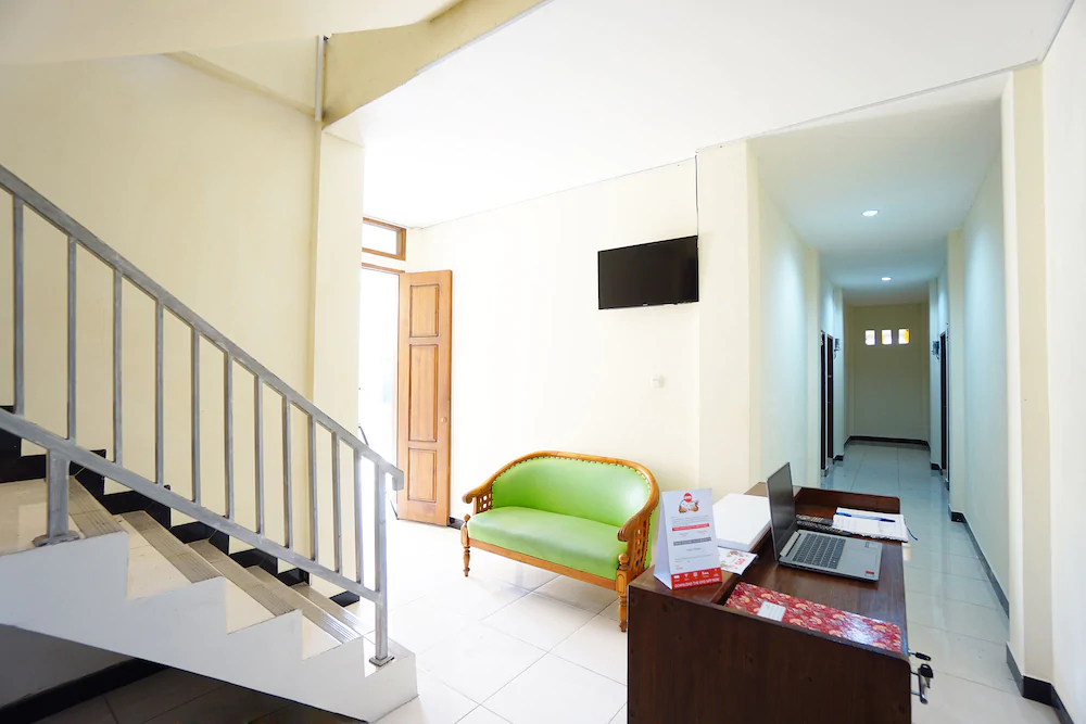 Lieke Residence by OYO Rooms