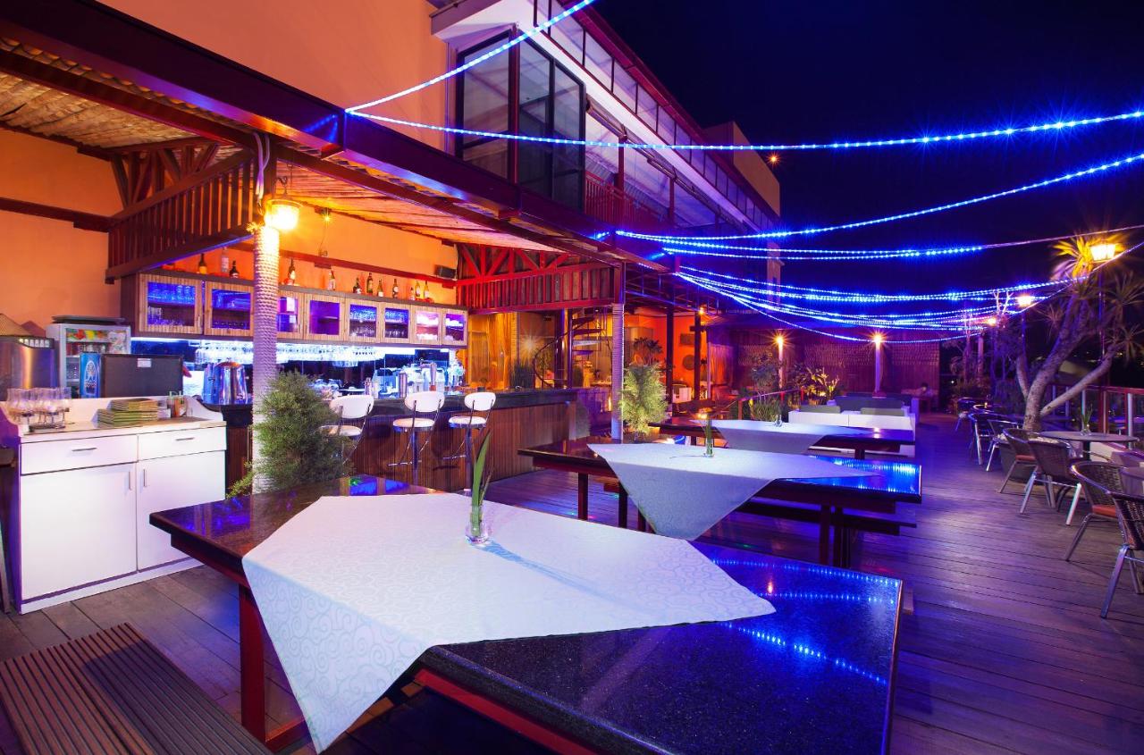 Lion Hotel & Plaza