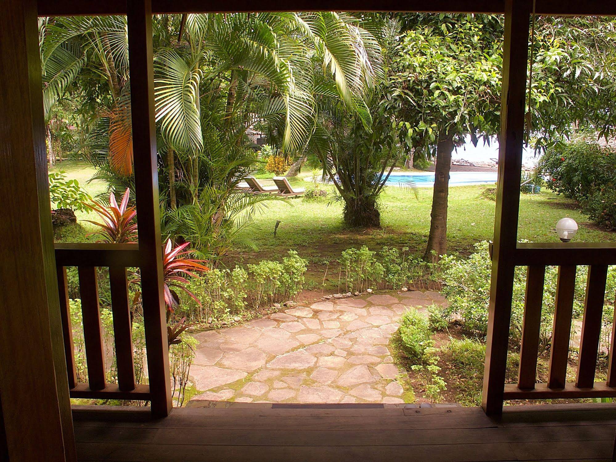 Mapia Resort