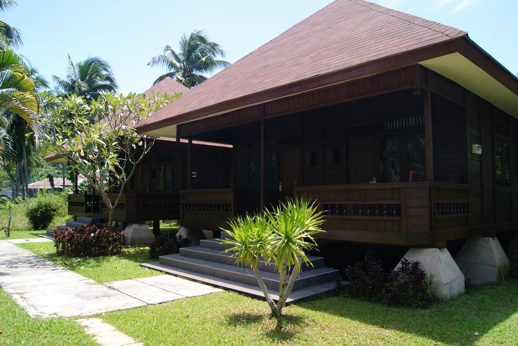 Nusantara Diving Center Resort & Spa