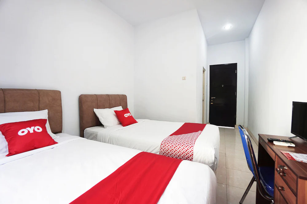 Putri Kesia Rooms by OYO Rooms