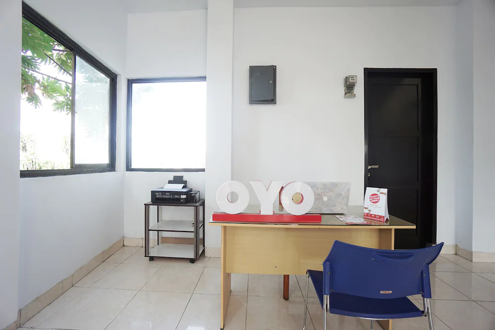 Putri Kesia Rooms by OYO Rooms