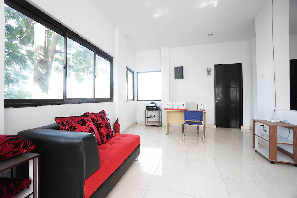 Putri Kesia Rooms by OYO Rooms