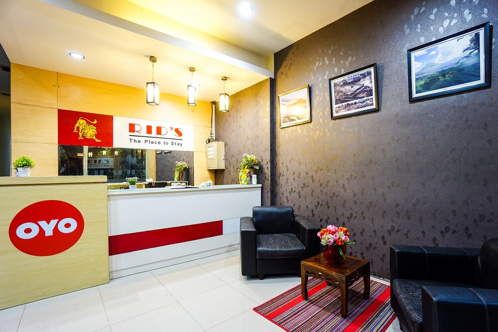 Rid's Hotel by OYO