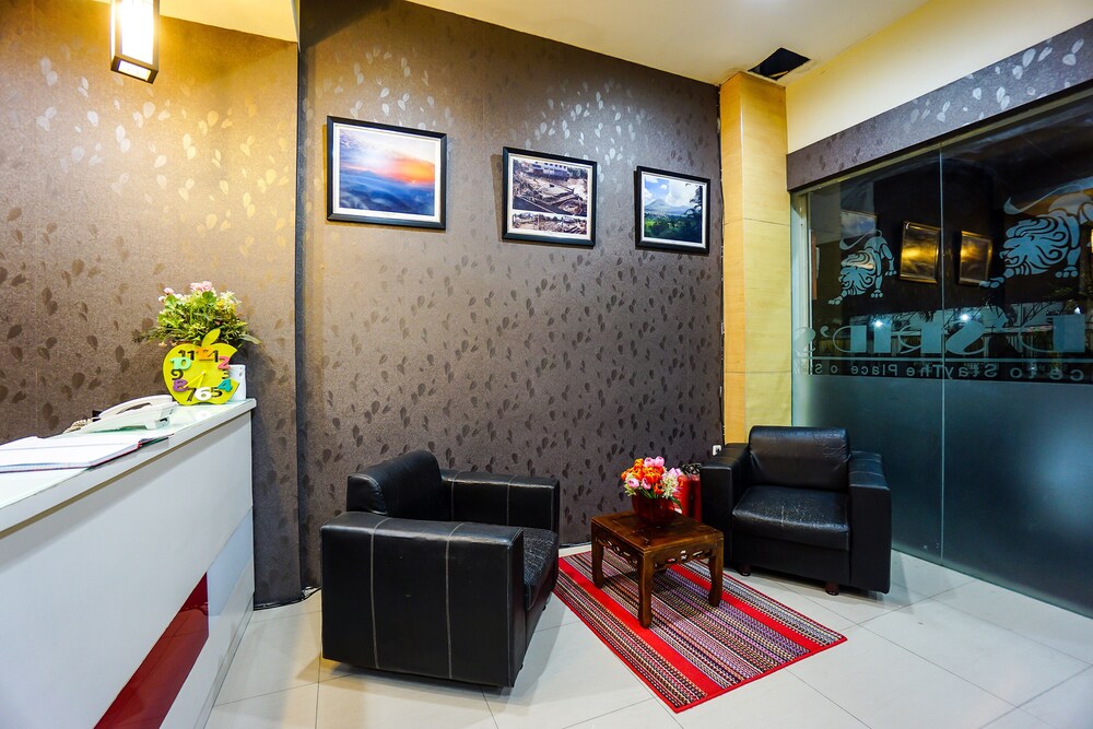 Rid's Hotel by OYO