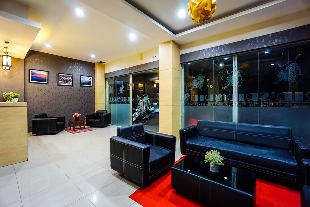 Rid's Hotel by OYO