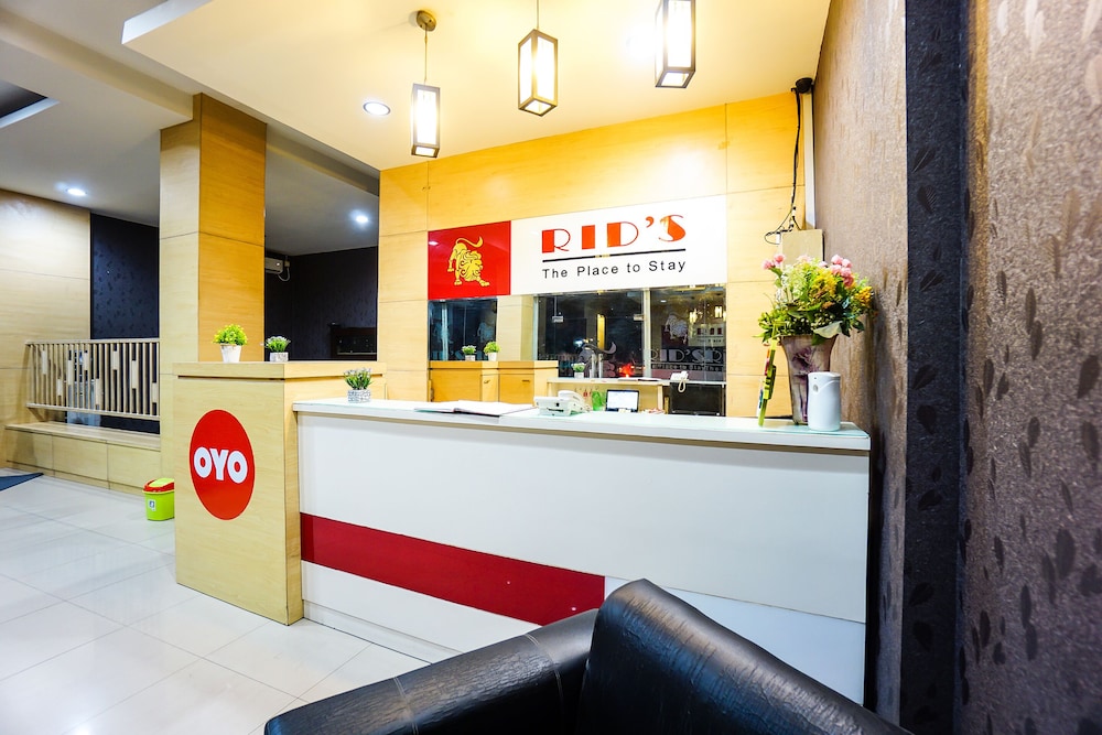 Rid's Hotel by OYO