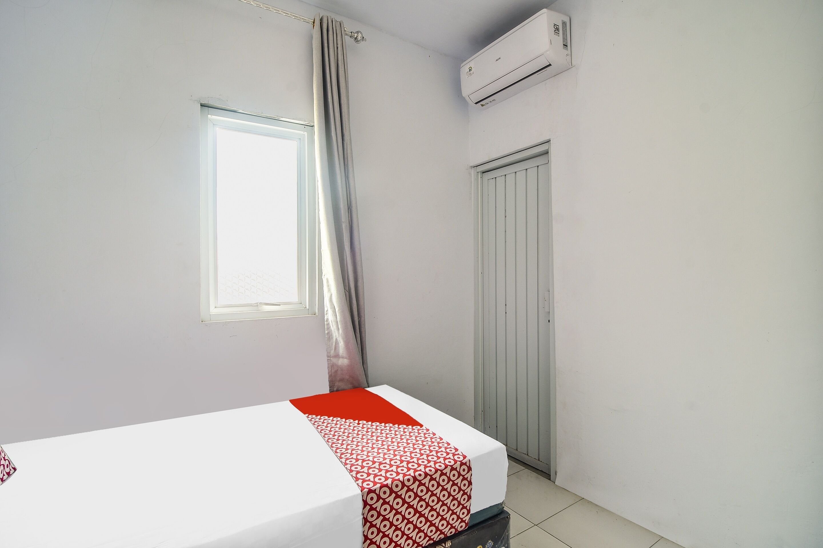 Spot On 92000 3m Kost Dan Homestay