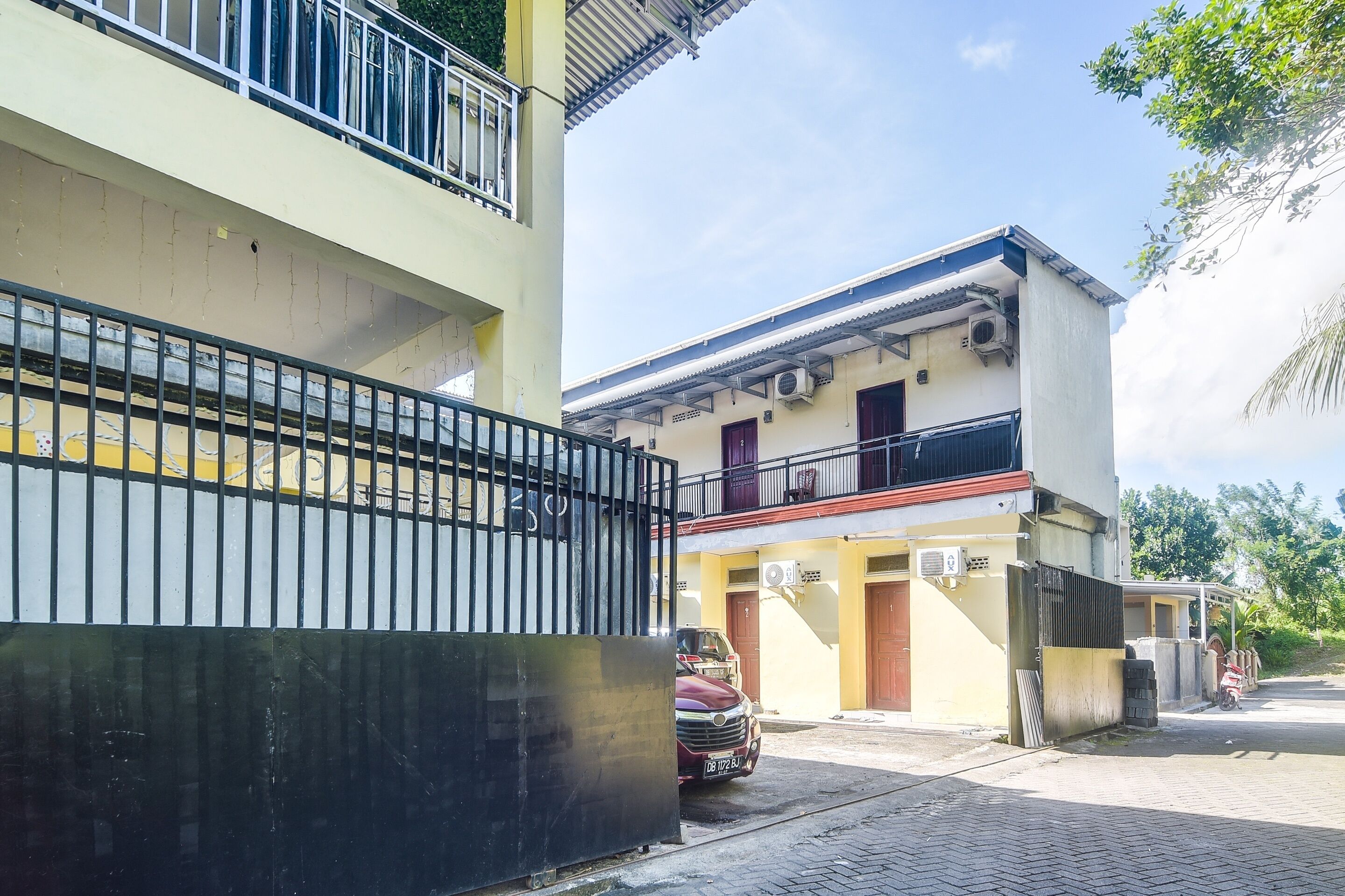 Spot On 92000 3m Kost Dan Homestay