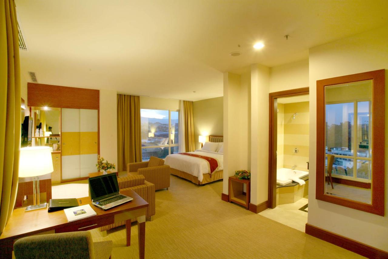 Swiss-Belhotel Maleosan Manado