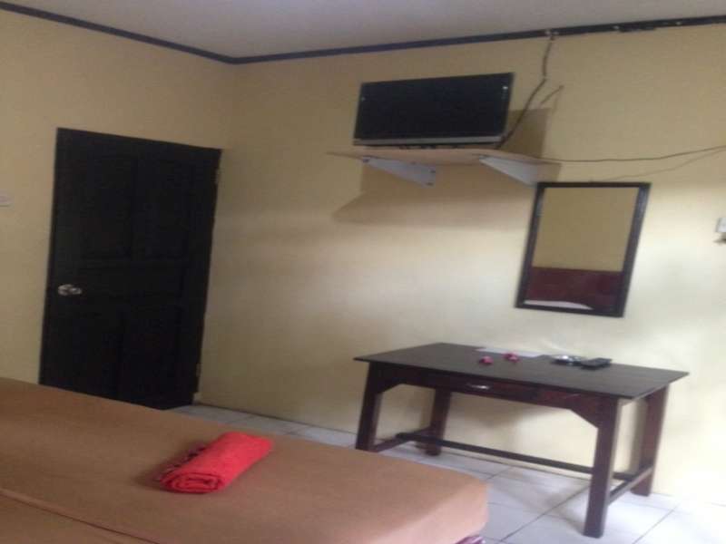 Tepi Pantai Motel