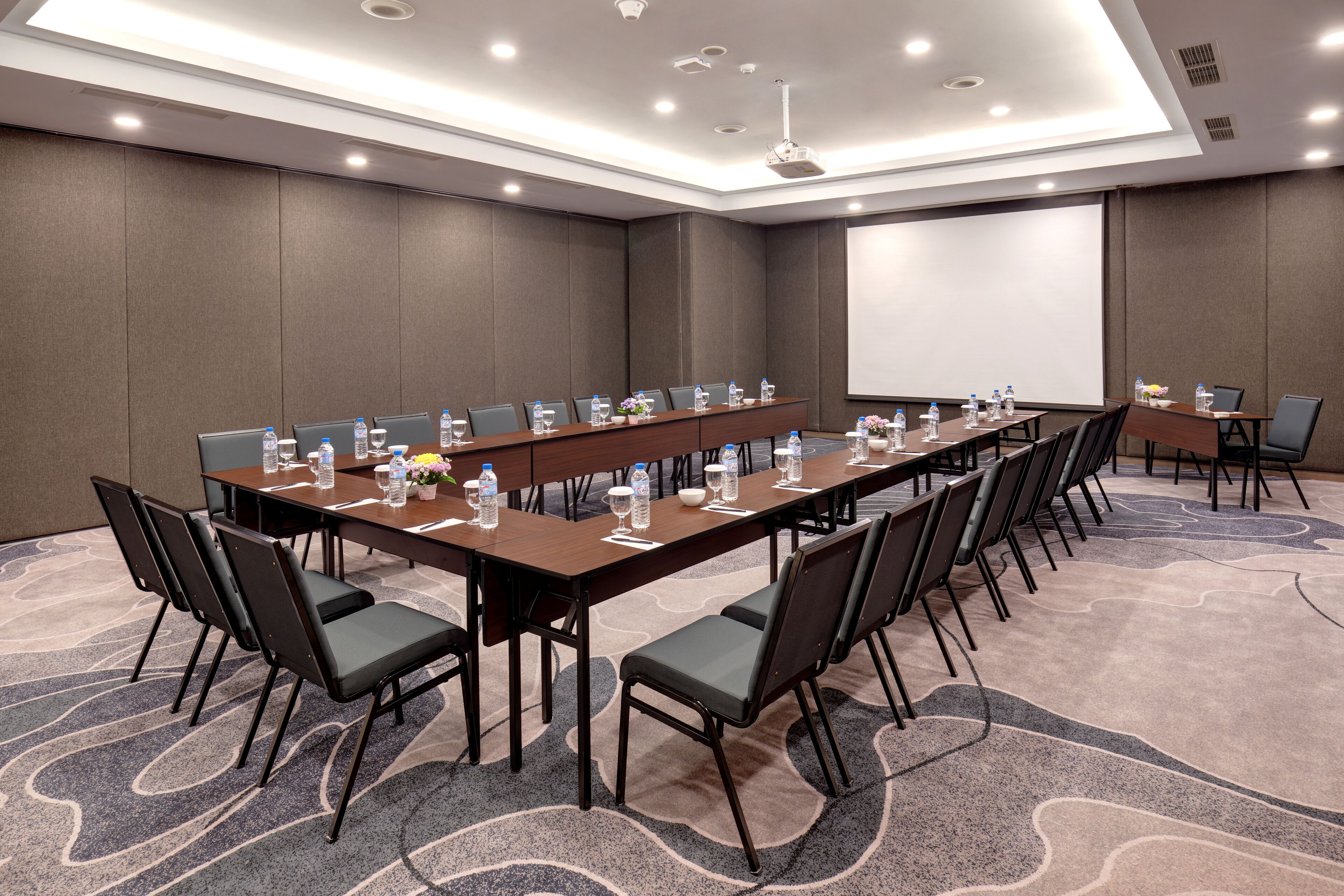The Sentra Hotel Manado