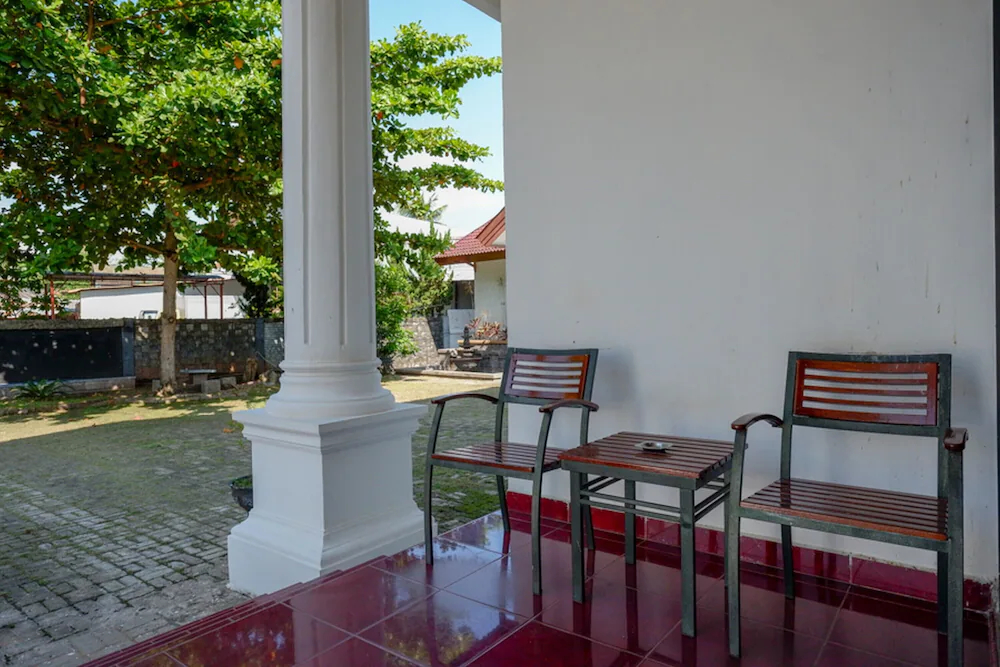 Hotel Horas Palopo by RedDoorz