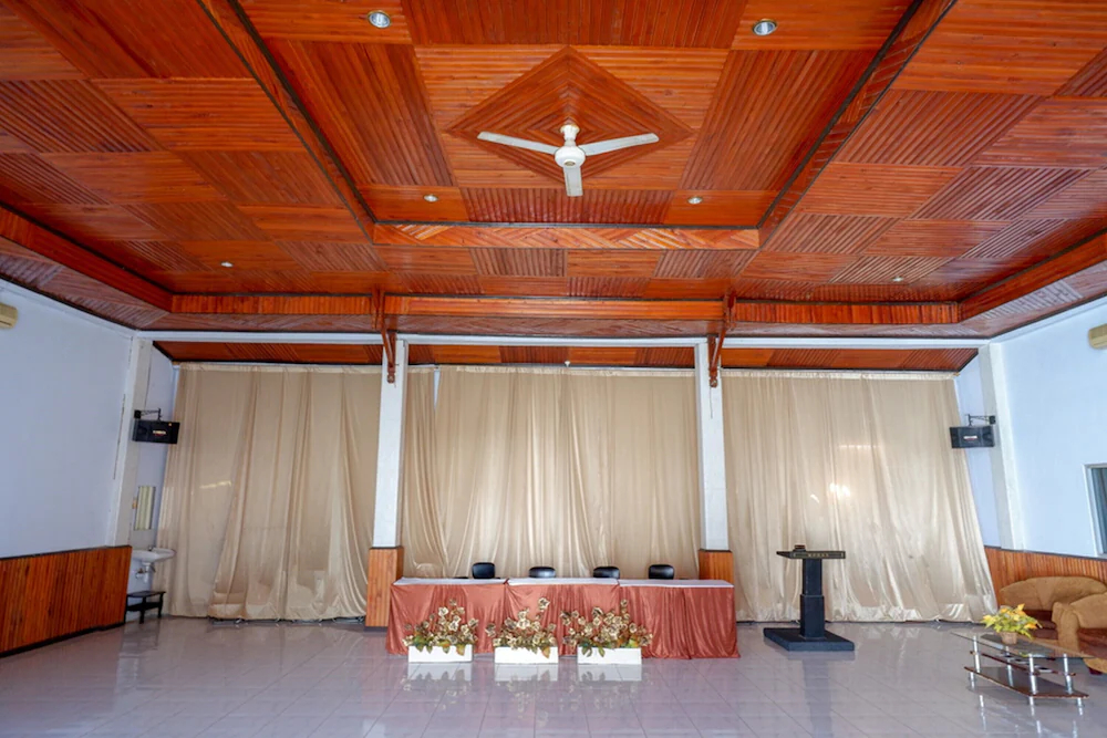 Hotel Horas Palopo by RedDoorz