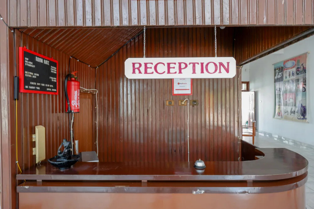 Hotel Horas Palopo by RedDoorz