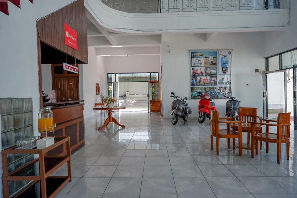 Hotel Horas Palopo by RedDoorz