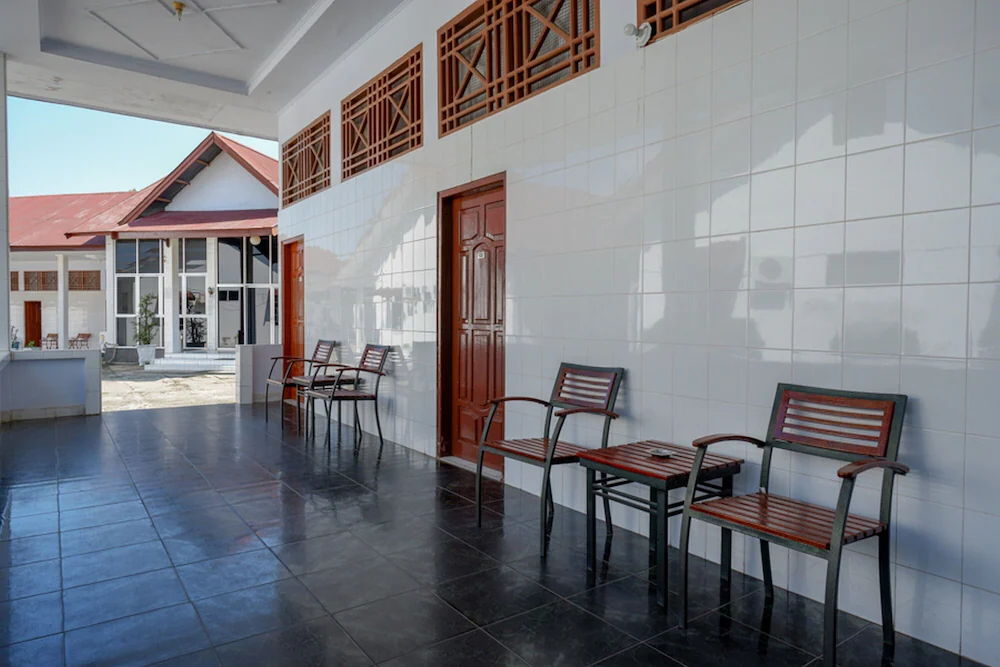 Hotel Horas Palopo by RedDoorz