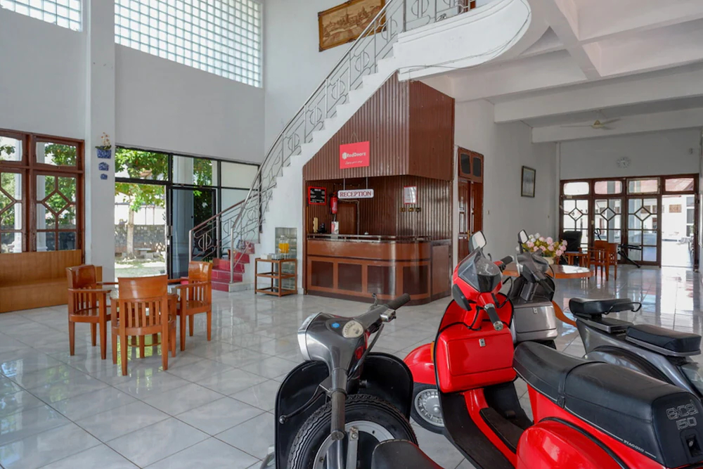 Hotel Horas Palopo by RedDoorz