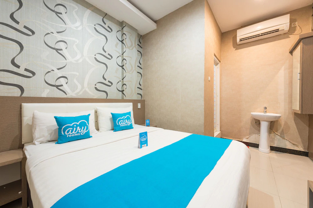 Airy Tatura Emmy Saelan 33 Palu