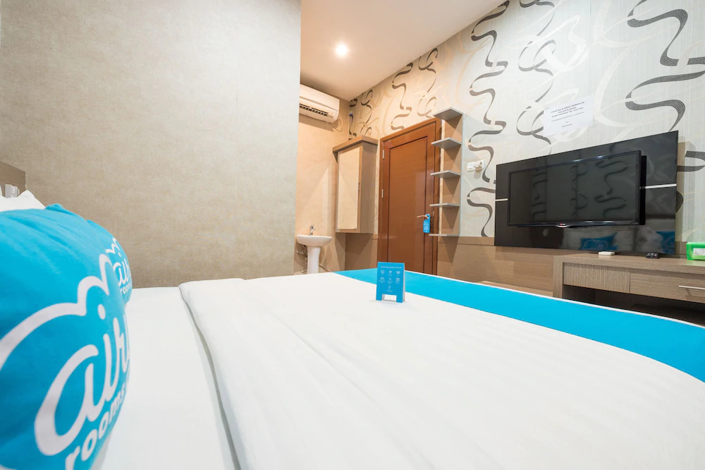 Airy Tatura Emmy Saelan 33 Palu