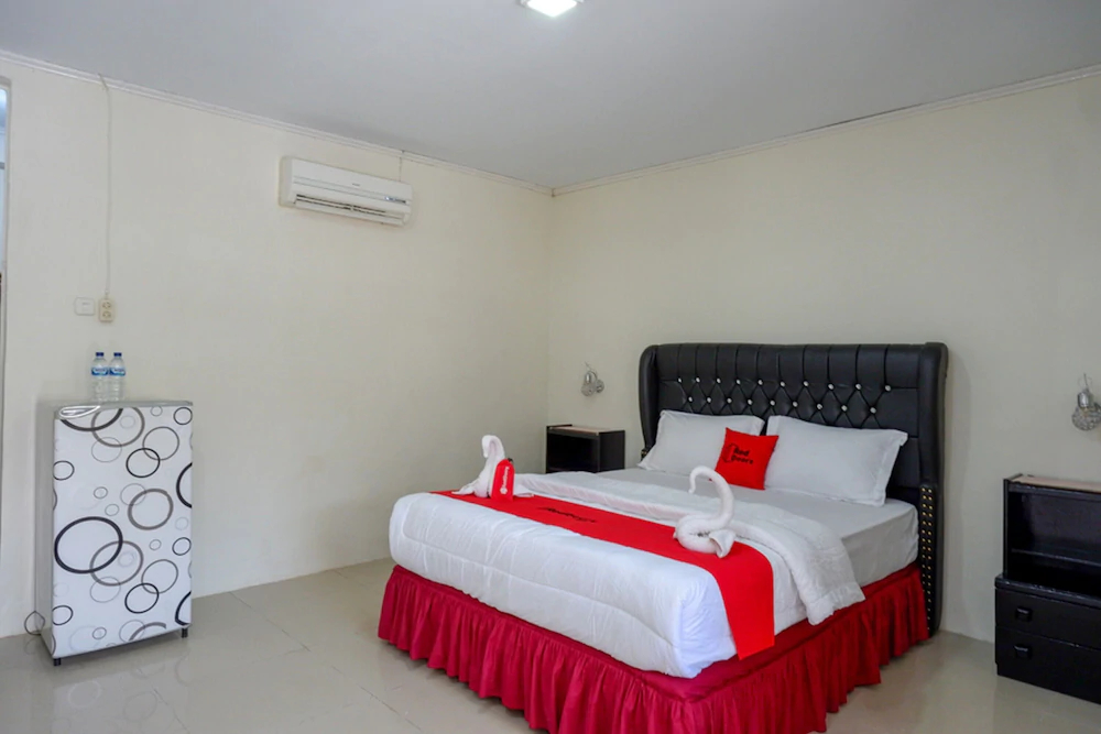 Alam Raya Hotel by RedDoorz