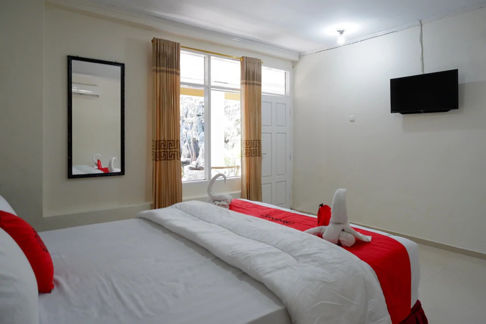 Alam Raya Hotel by RedDoorz