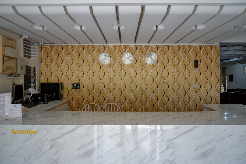 Alam Raya Hotel by RedDoorz