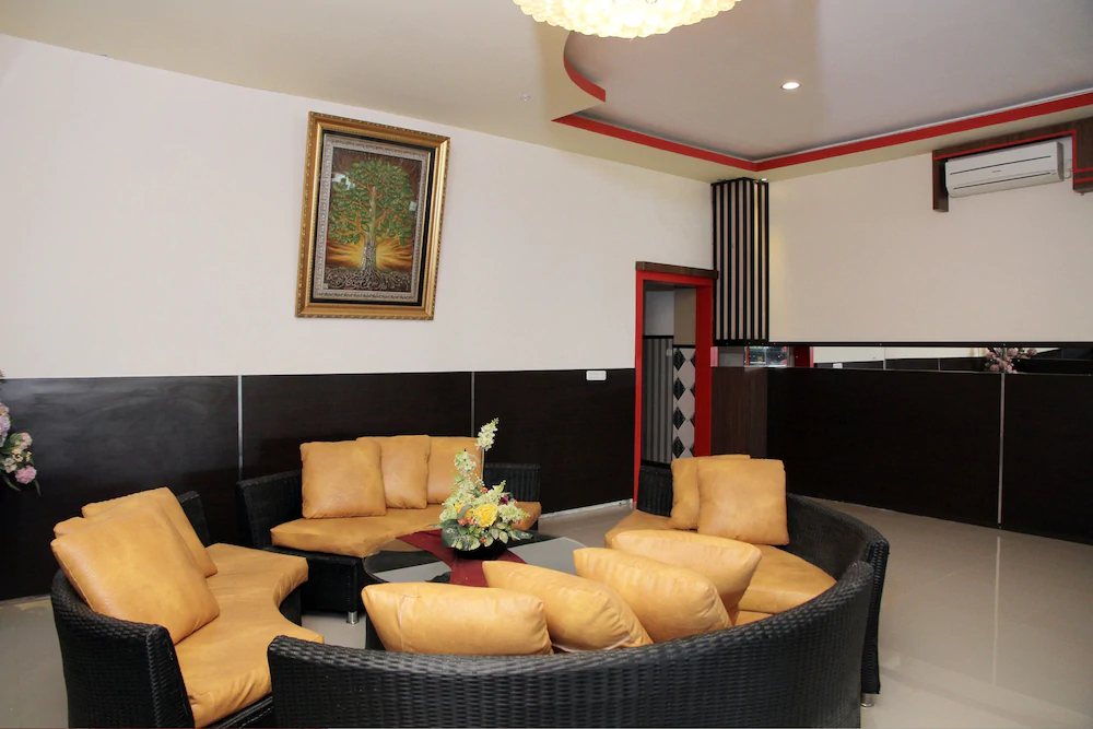 Brizky Hotel by OYO Rooms