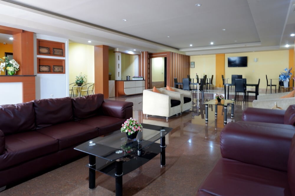 Cameloan Hotel