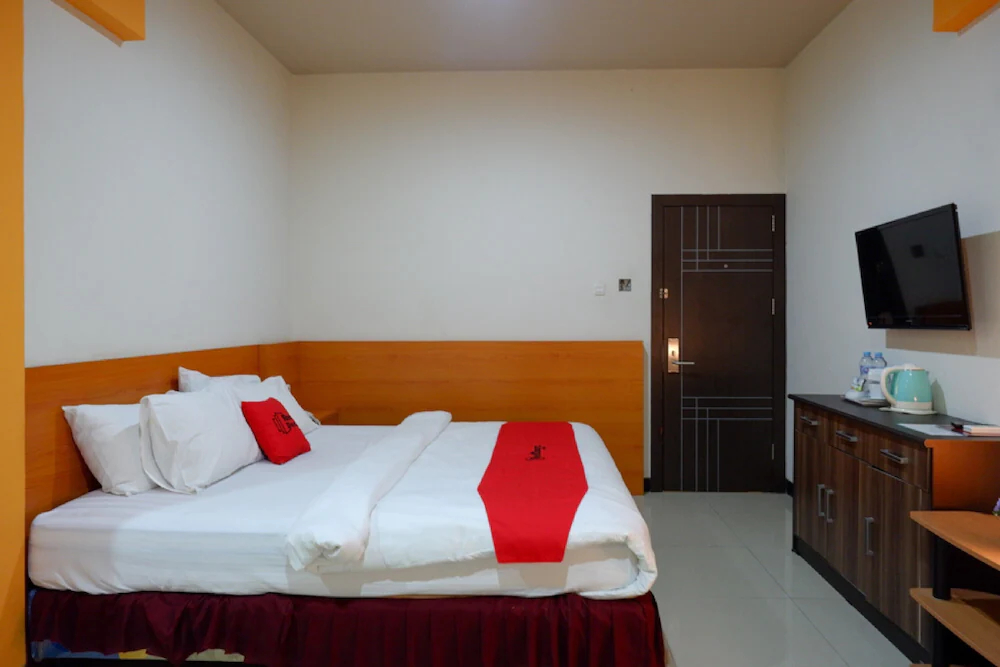 Cameloan Hotel