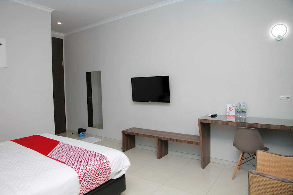 Galaxy Guesthouse by OYO Rooms