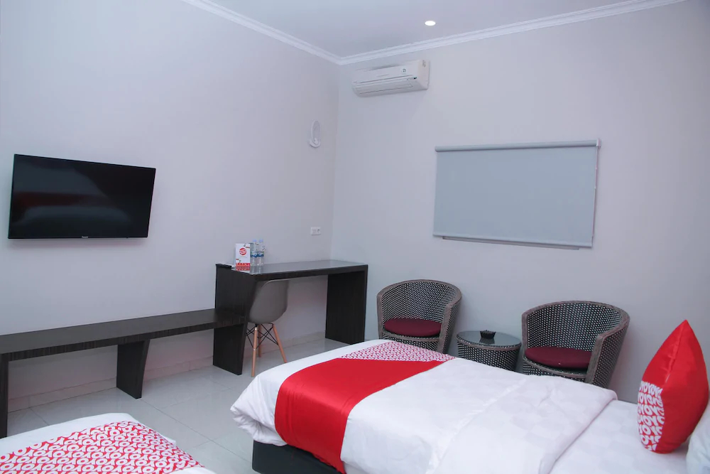 Galaxy Guesthouse by OYO Rooms