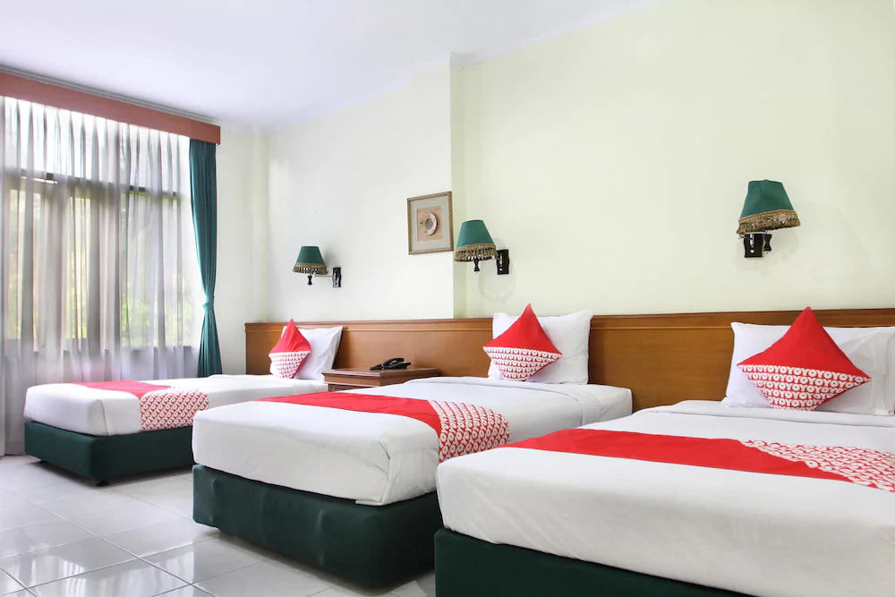 Galaxy Guesthouse by OYO Rooms