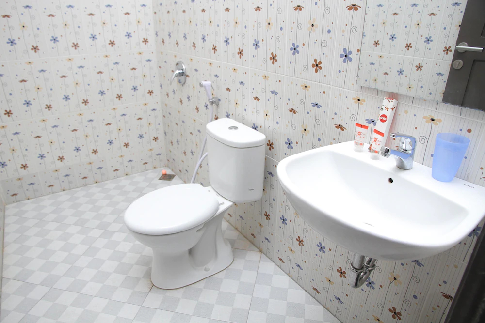 Galaxy Guesthouse by OYO Rooms