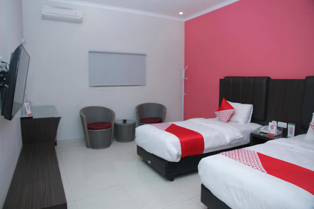 Galaxy Guesthouse by OYO Rooms