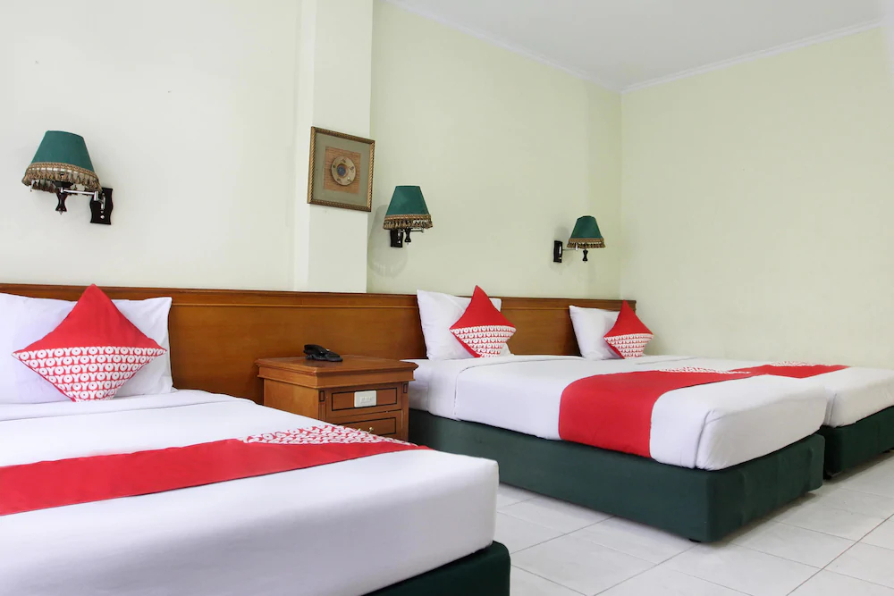 Galaxy Guesthouse by OYO Rooms