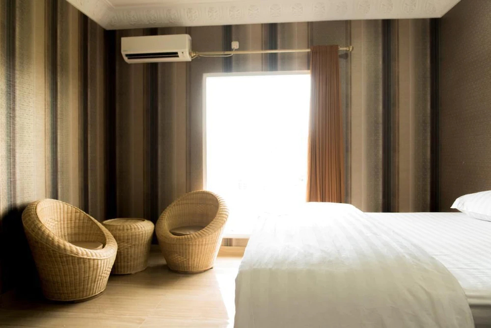 Hotel Raja Akas