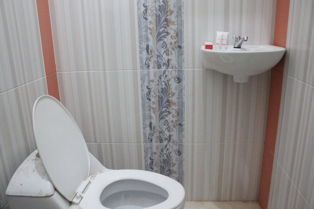 Jazz Anna Hotel by OYO Rooms
