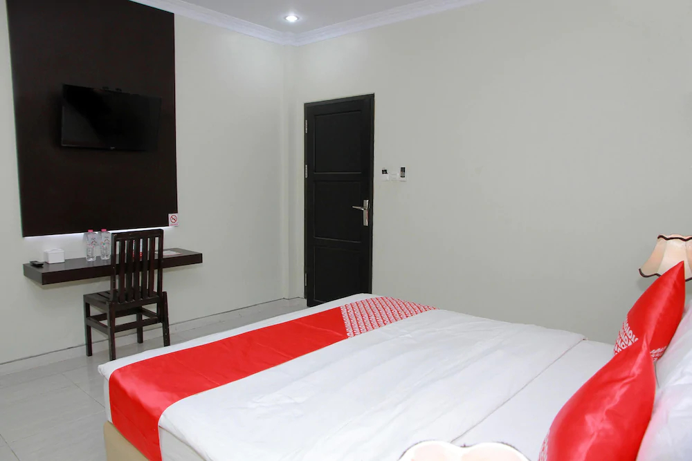 Pondok Garuda by OYO Rooms