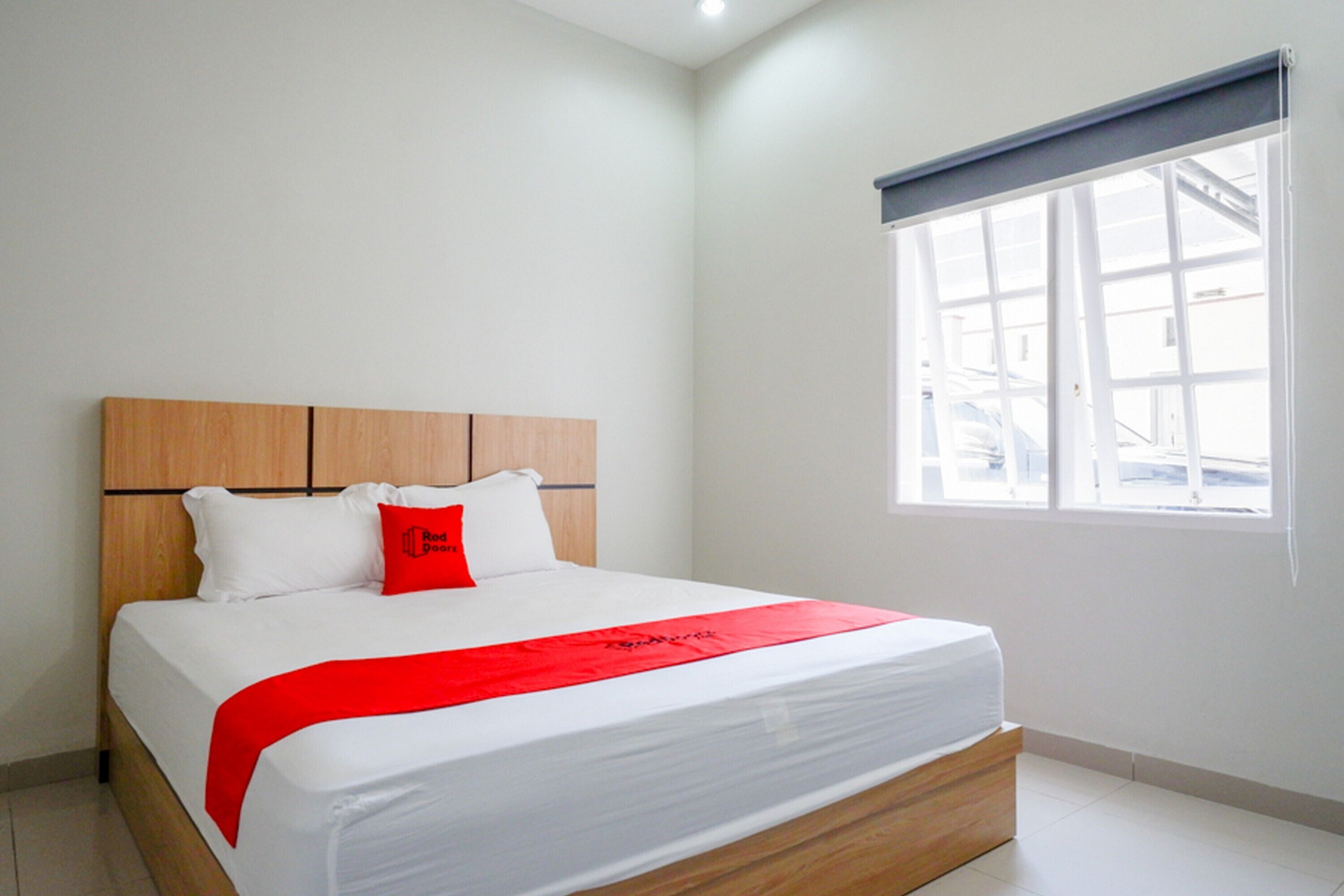 Reddoorz Syariah Near Mutiara Sis Al Jufrie Airport Palu 2